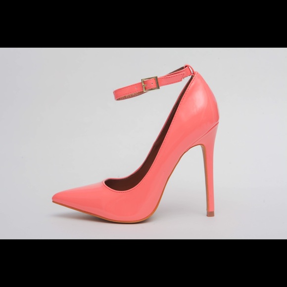 Coral patent pump stilettos - Picture 2 of 3